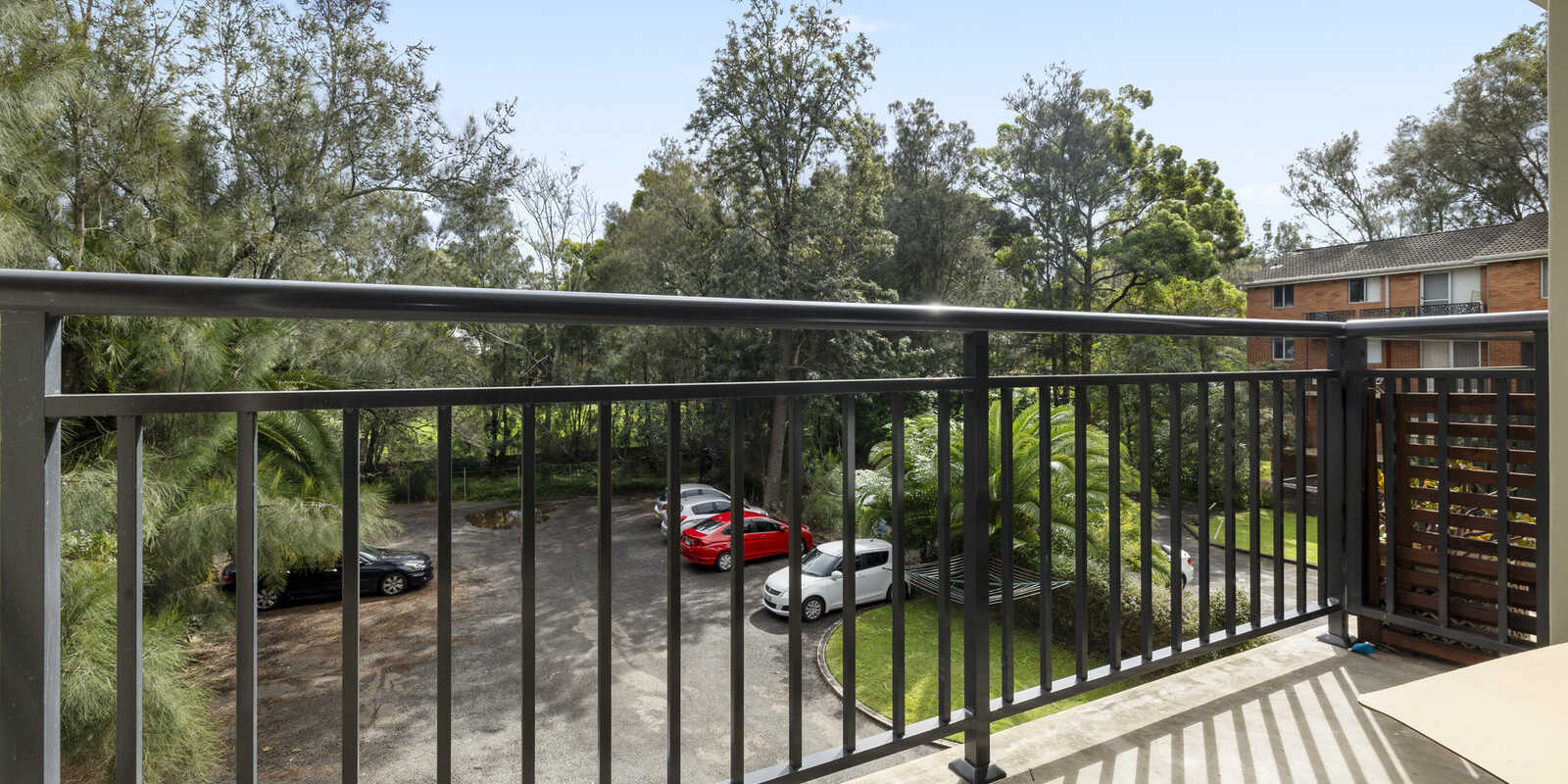 19/54  Meadow Crescent Meadowbank